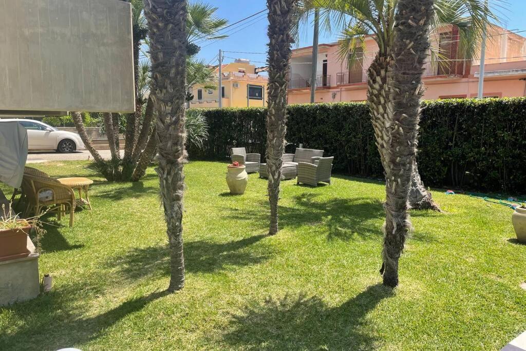אבולה La Taverna Della Loggia מראה חיצוני תמונה