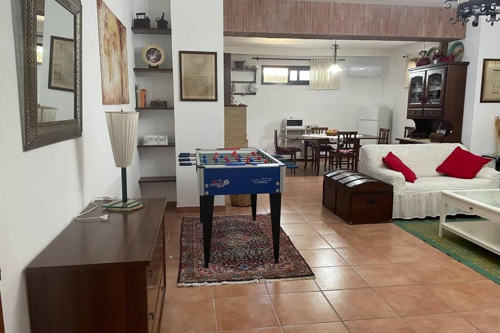 אבולה La Taverna Della Loggia מראה חיצוני תמונה