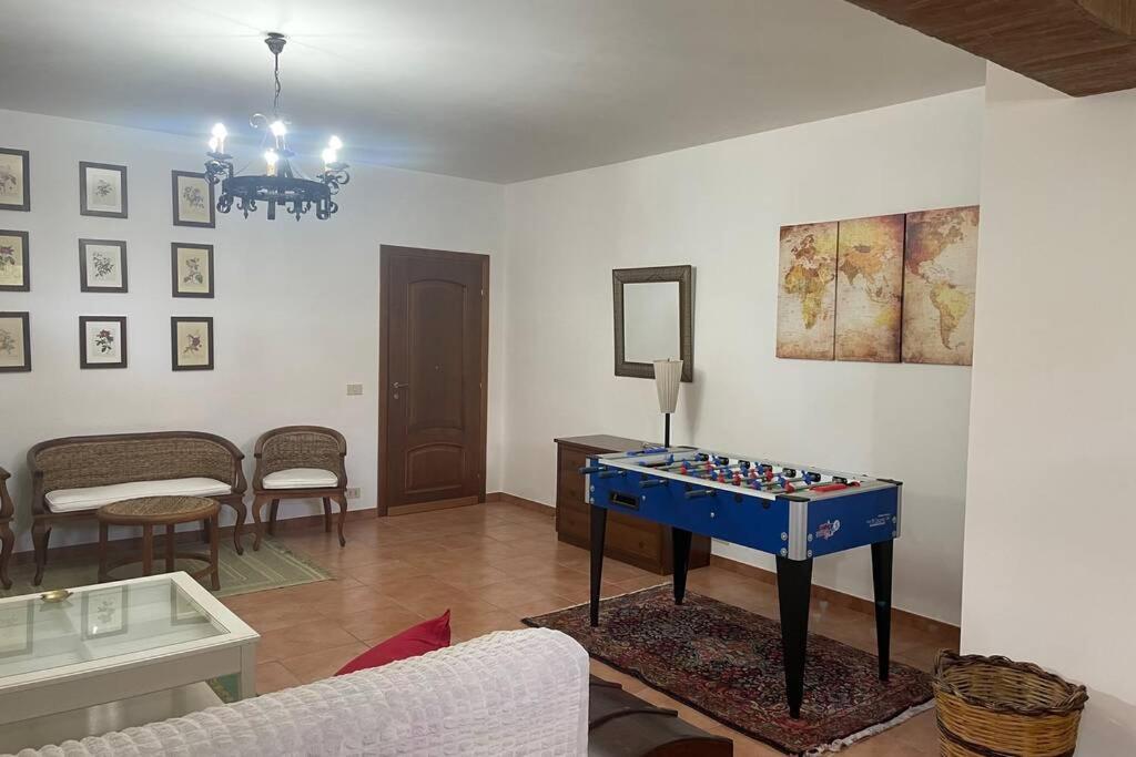 אבולה La Taverna Della Loggia מראה חיצוני תמונה