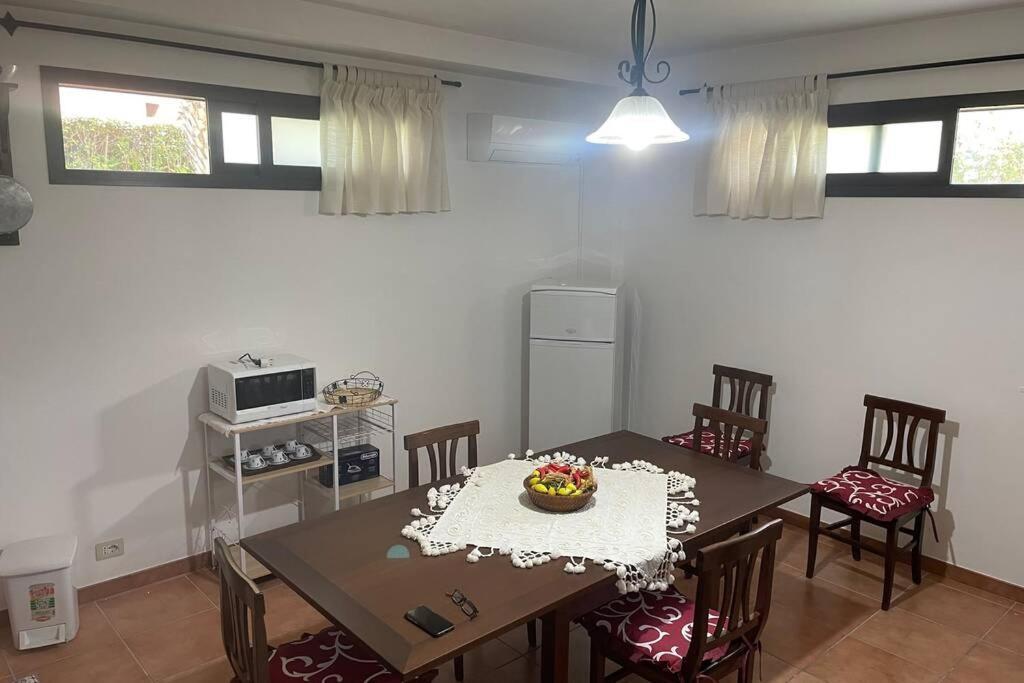 אבולה La Taverna Della Loggia מראה חיצוני תמונה